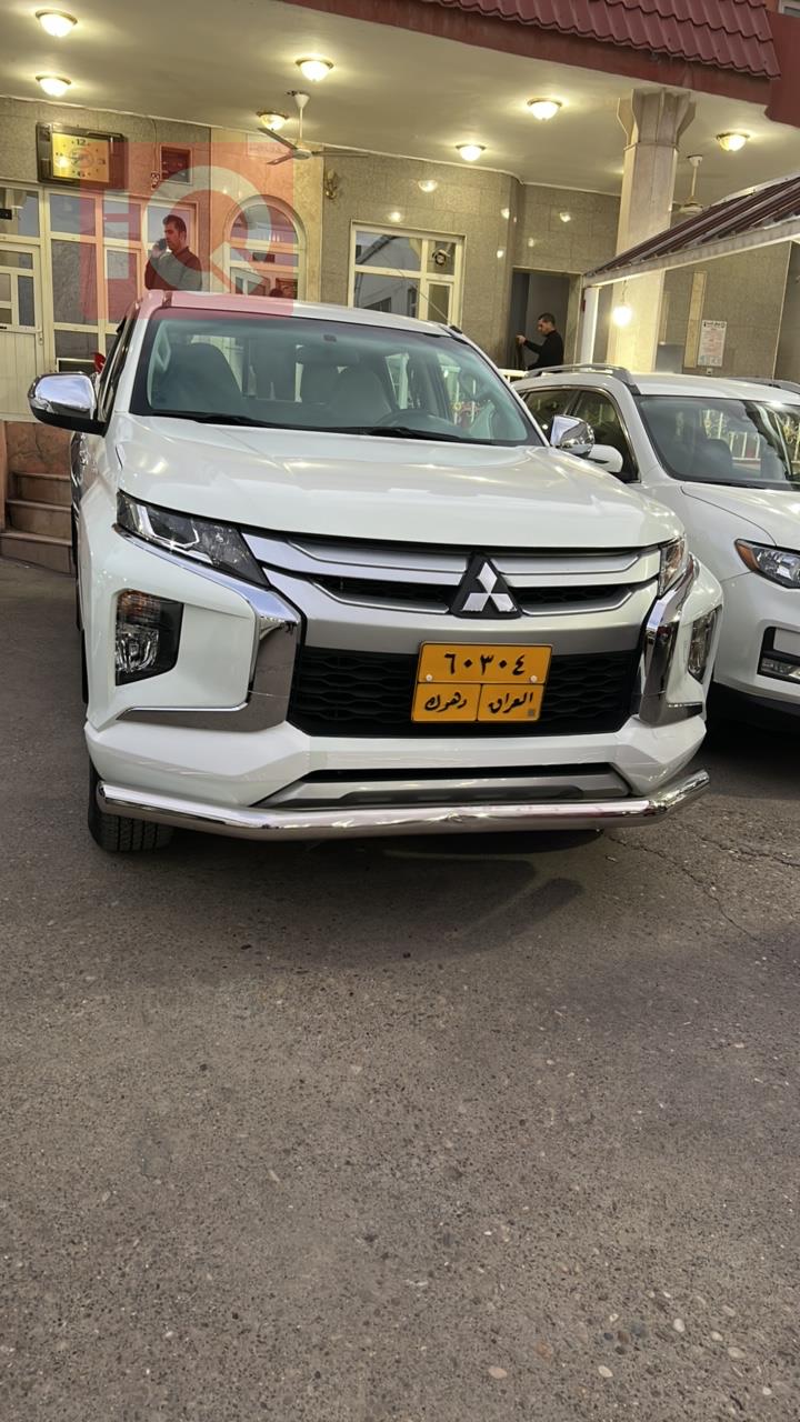 میتسوبیشی L200